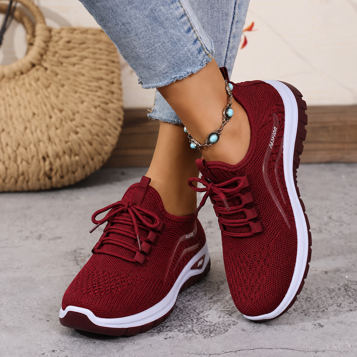 Alice - Women's Orthopedic Lace-Up Sneakers with Cushioned Sole