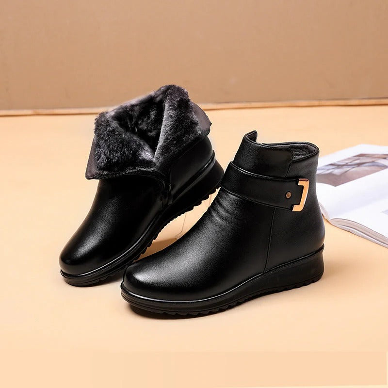 Nora - Women's Orthopedic Fur-Lined Ankle Boots with Buckle Strap
