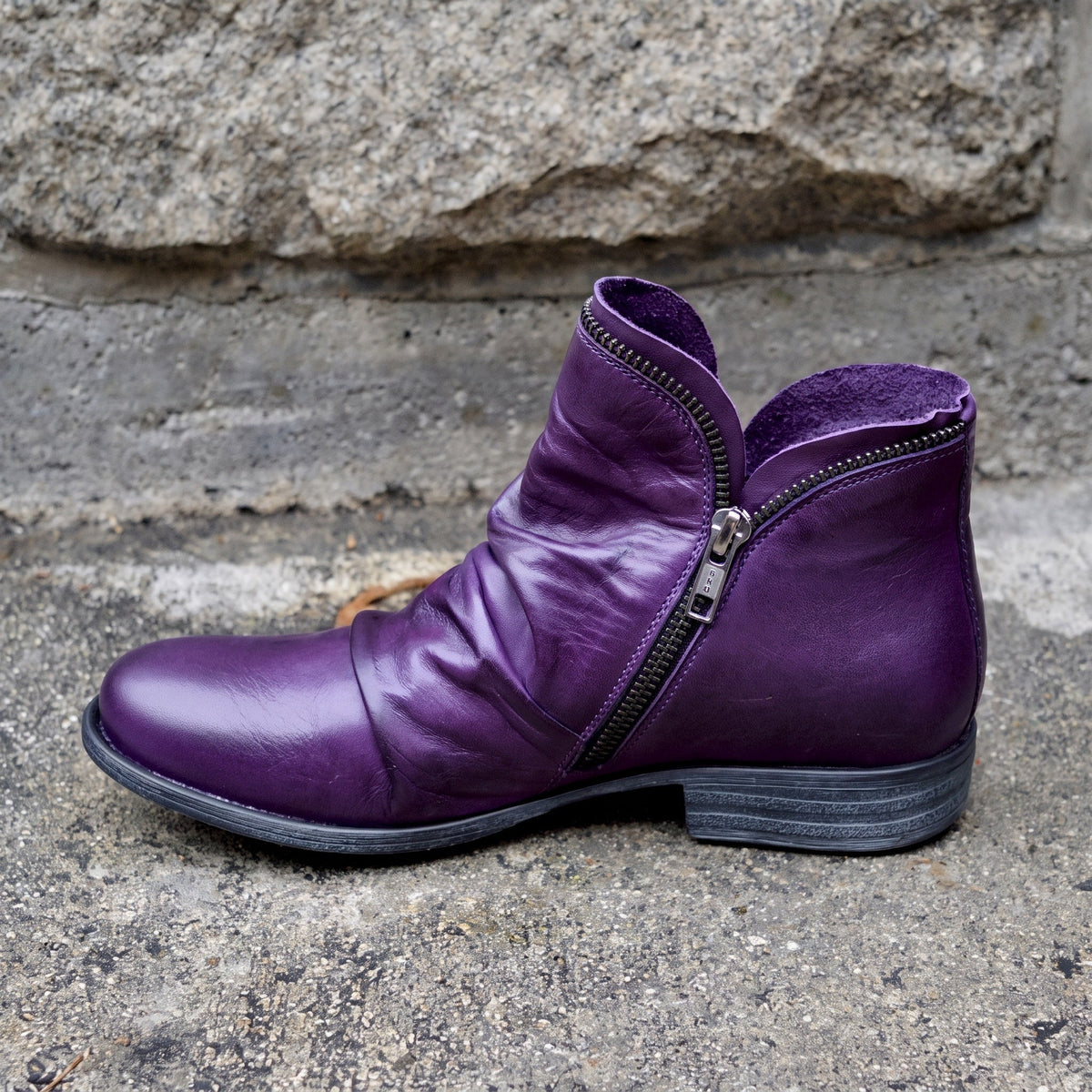 Amara - Women's Ruched Ankle Boots with Zipper Detail - Boots - Purple - Parker&Brooks