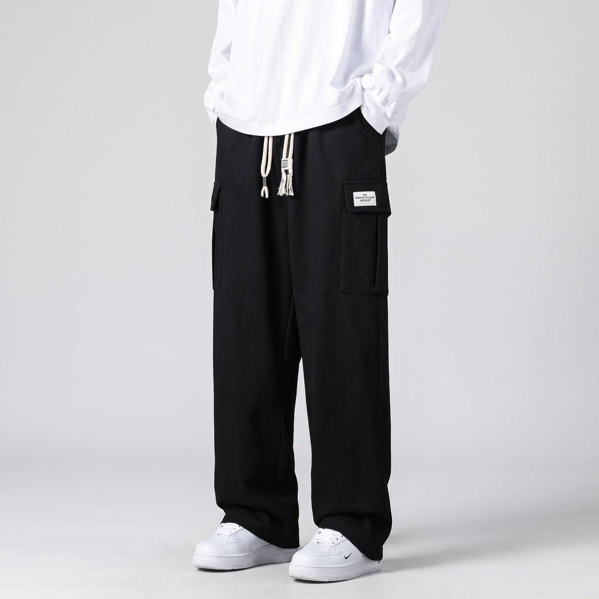 Charlie - Men's Wide-Leg Cargo Jogger Pants with Pocket Detail - Jogger - Black - Parker&Brooks