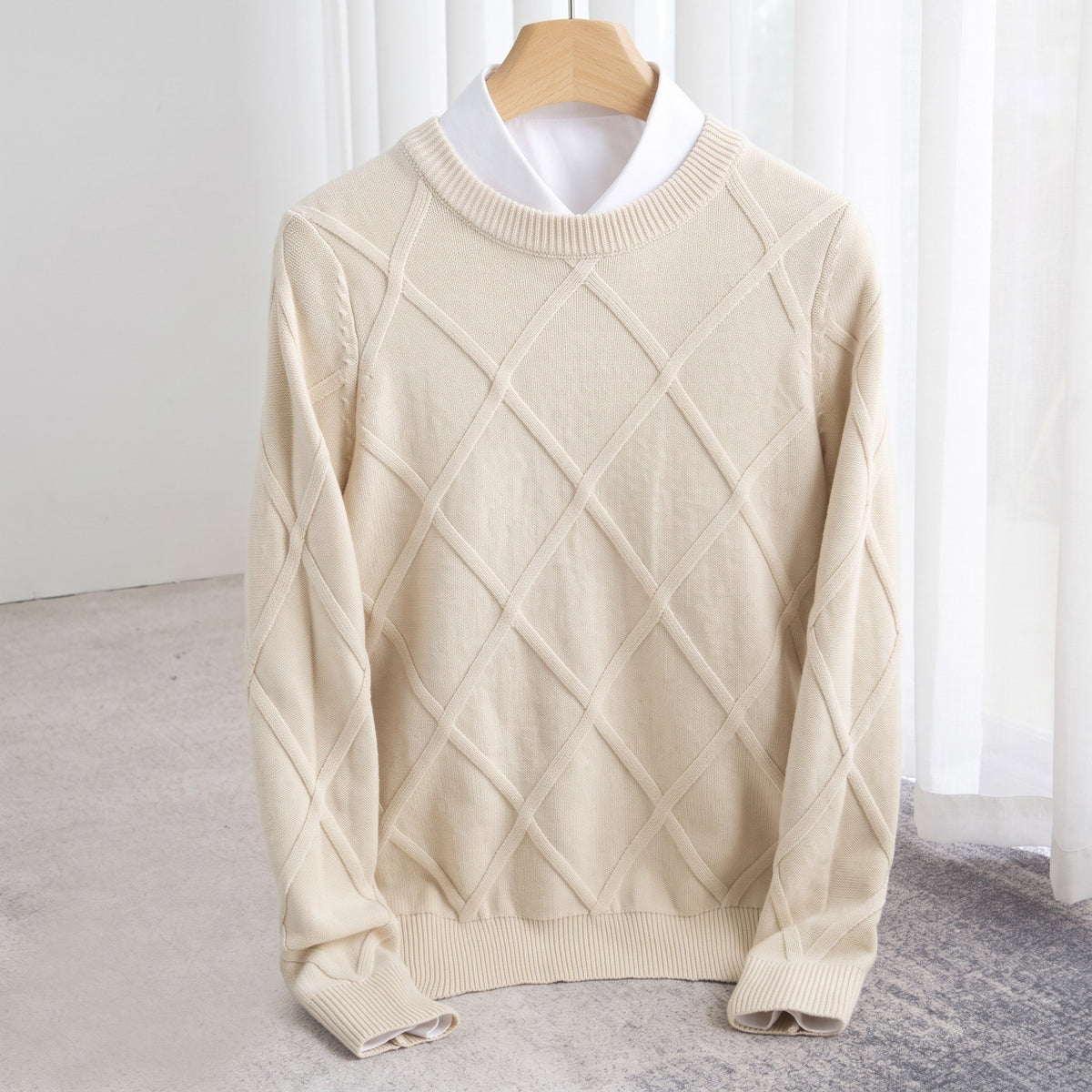 Charlotte – Women’s Relaxed Fit Crewneck Sweater with Argyle Knit - Sweaters - Beige - Sarvento