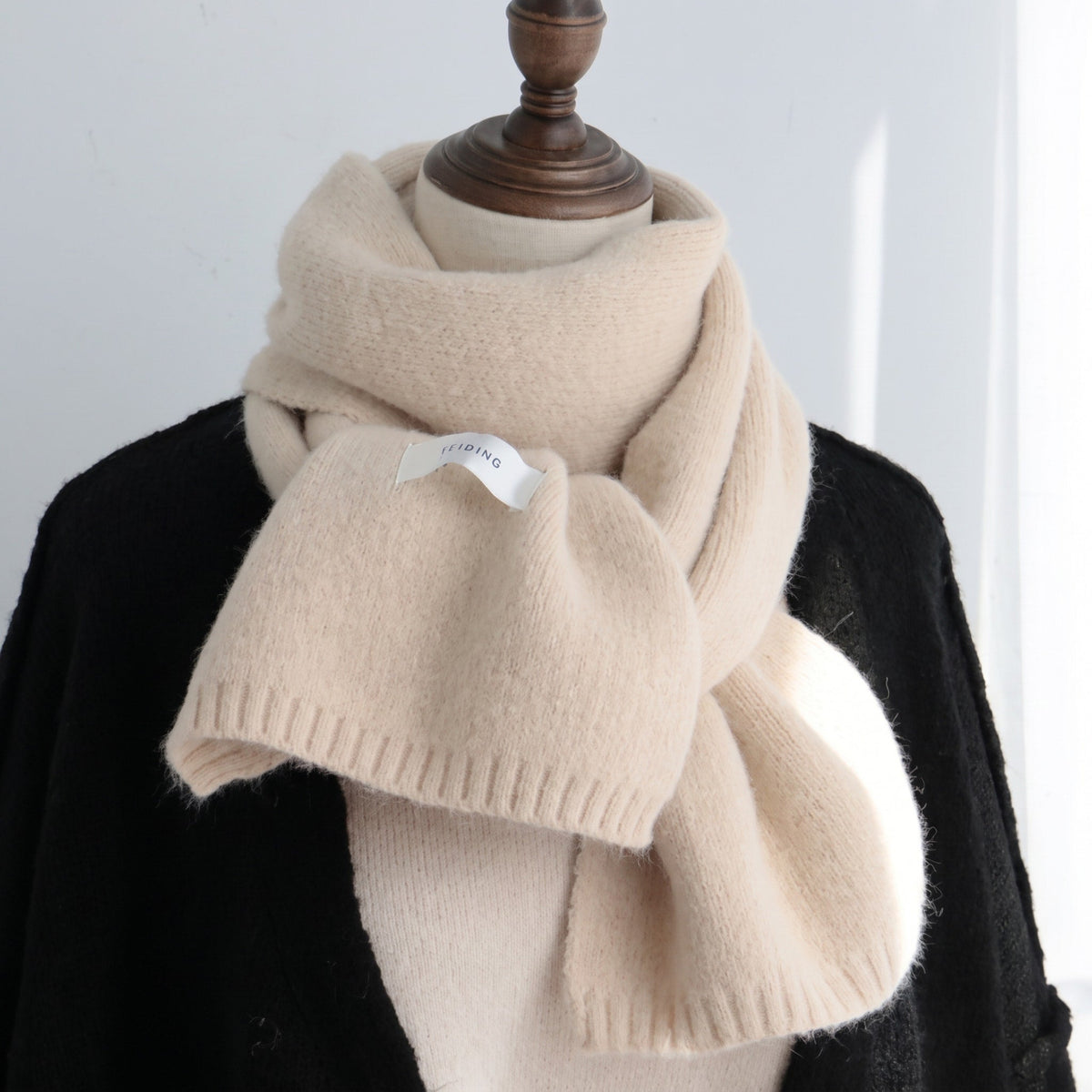 Évienne - Women's Chunky Knit Winter Scarf with Soft Ribbed Edges - Scarves & Shawls - Beige - Sarvento
