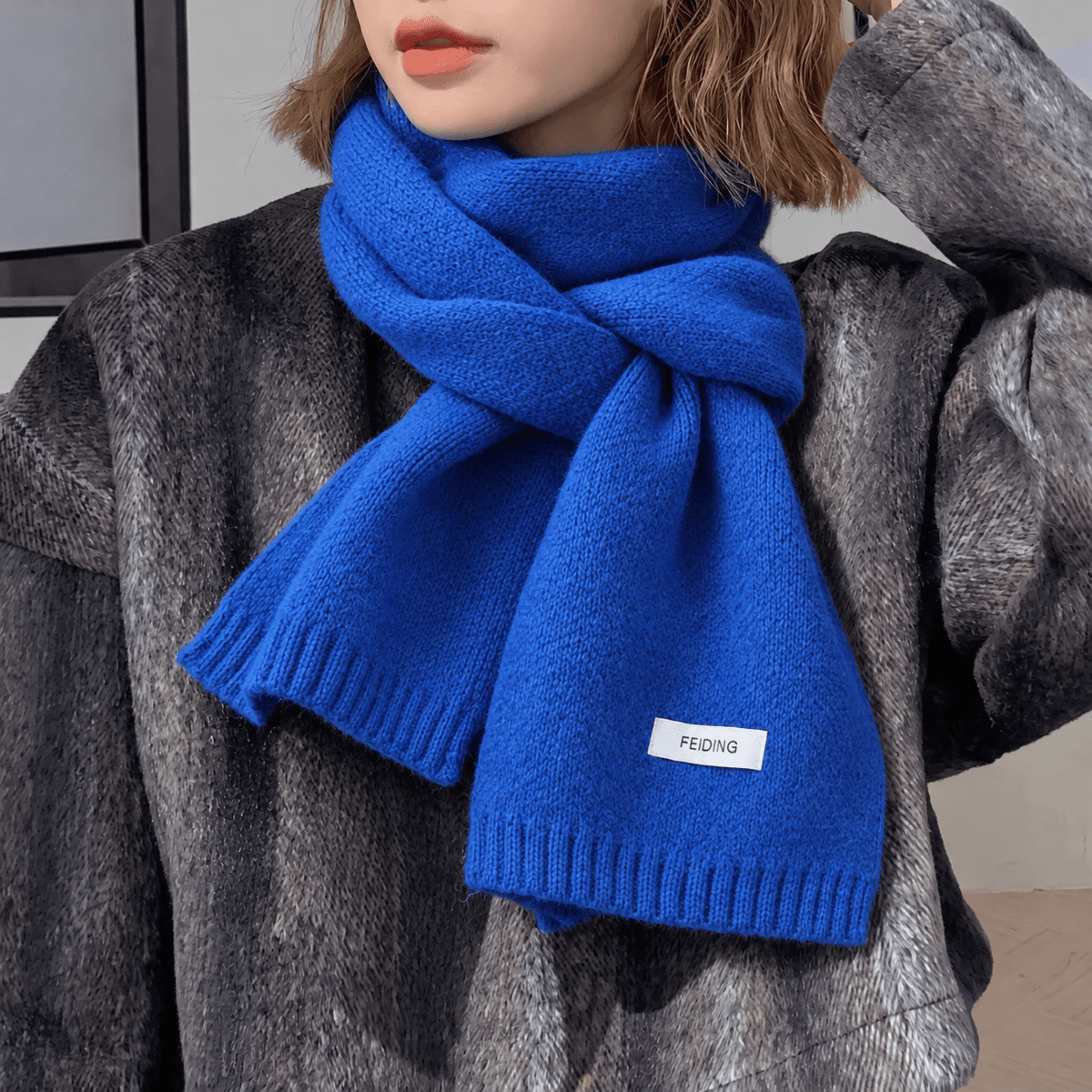 Évienne - Women's Chunky Knit Winter Scarf with Soft Ribbed Edges - Scarves & Shawls - Blue - Sarvento