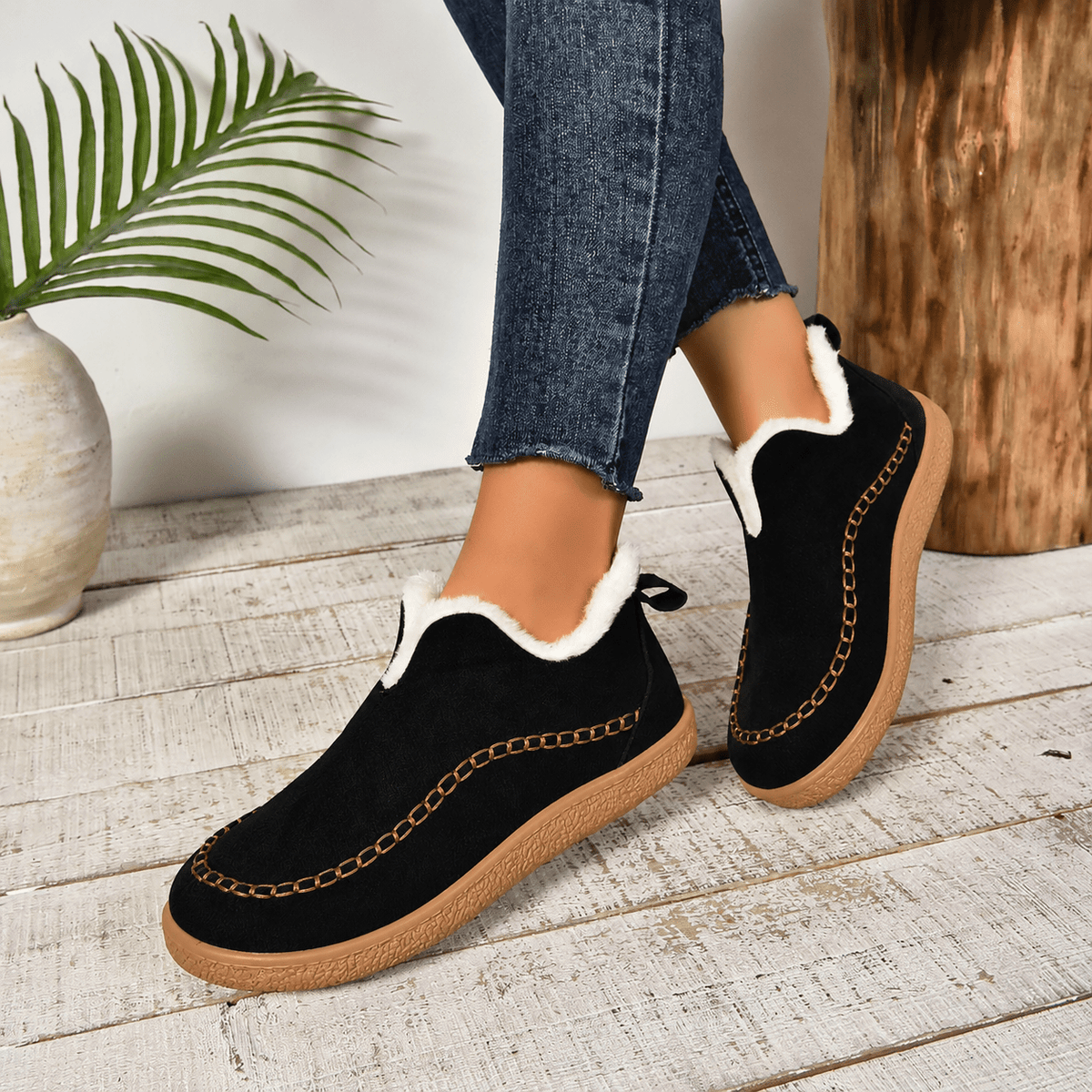 Hazel – Women’s Orthopaedic Faux Fur Lined Stitched Trim Moccasin Slippers - Slippers - Black - Sarvento