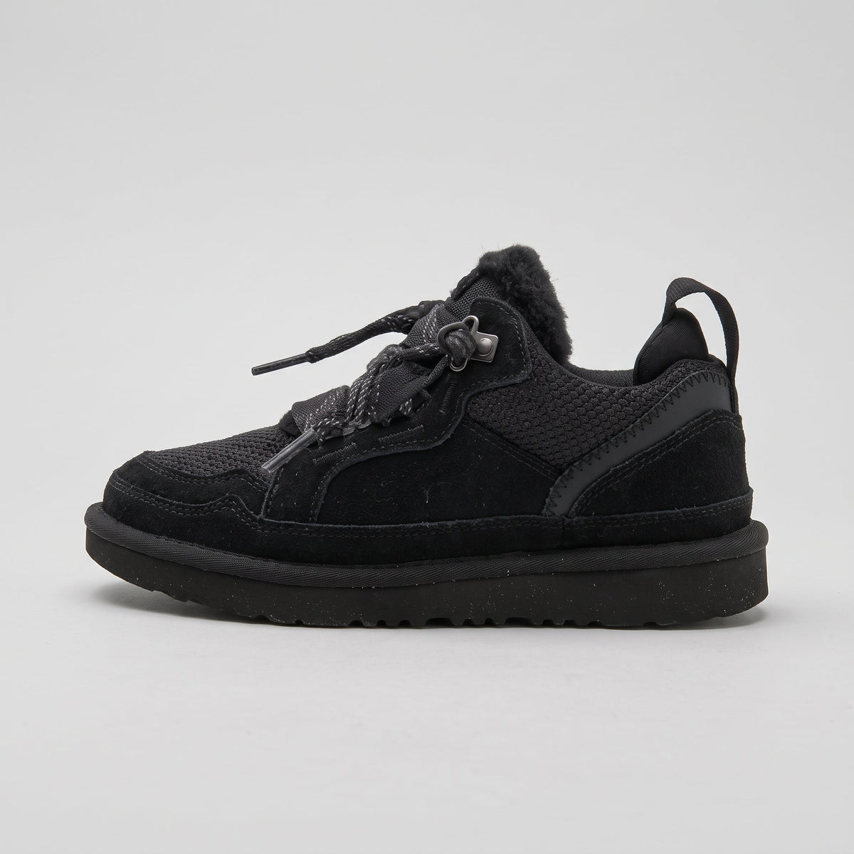 Isabelle – Women’s Cozy Collar Platform Low-Top Sneakers - Sneakers - Black - Sarvento