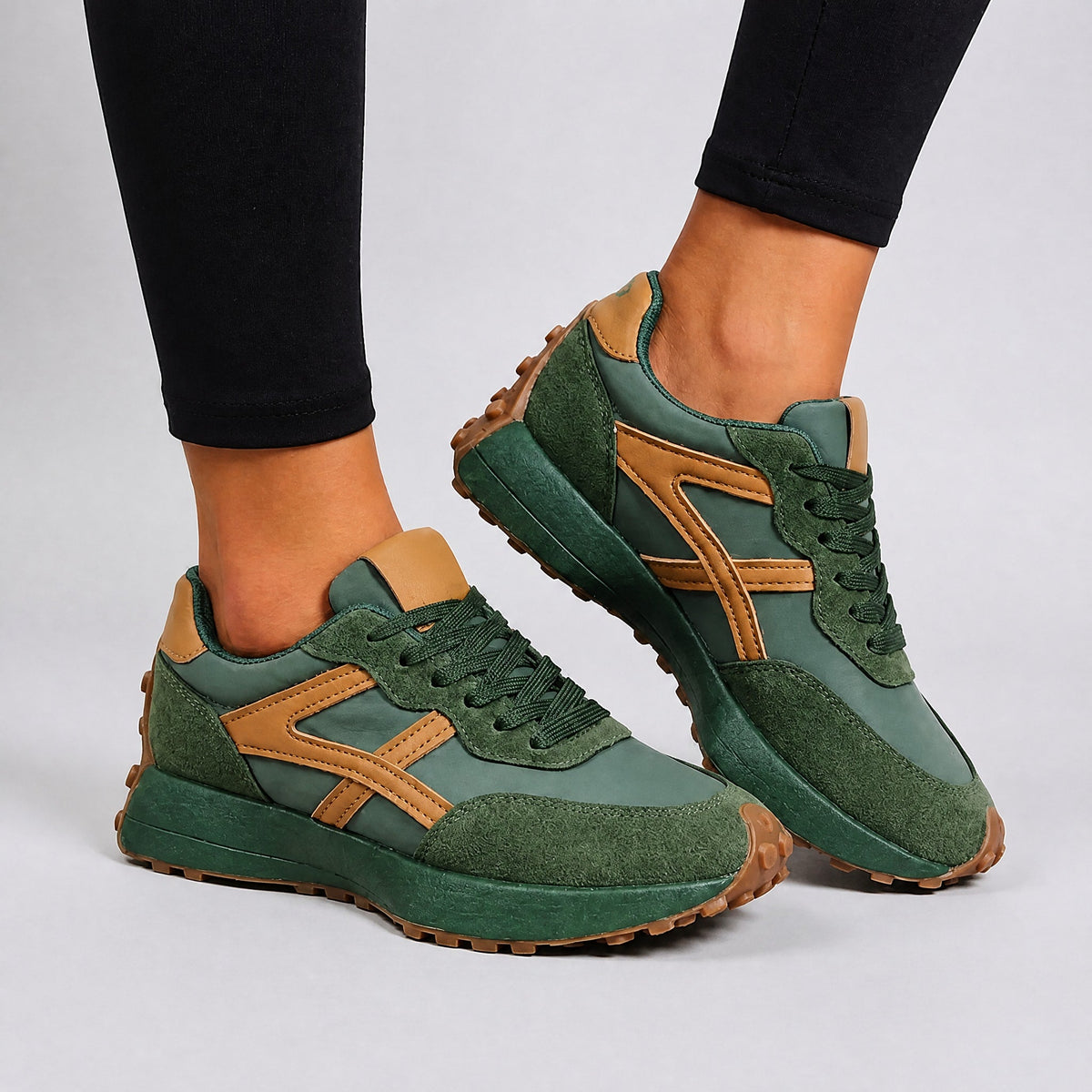 Isla - Women's Retro Chunky Lace-Up Sneakers with Contrast Panel - Sneakers - Green - Sarvento