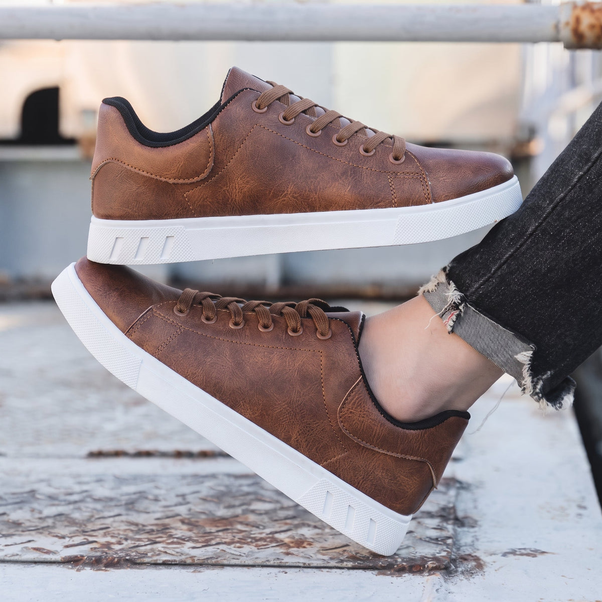 James - Men's Classic Low-Top Lace-Up Sneaker - Sneakers - Brown - Parker&Brooks