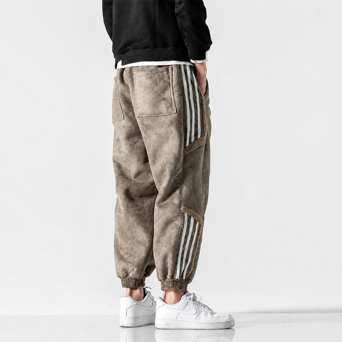 James - Men's Sherpa-Lined Striped Cargo Joggers with Elasticated Cuffs - Joggers - Khaki - Parker&Brooks