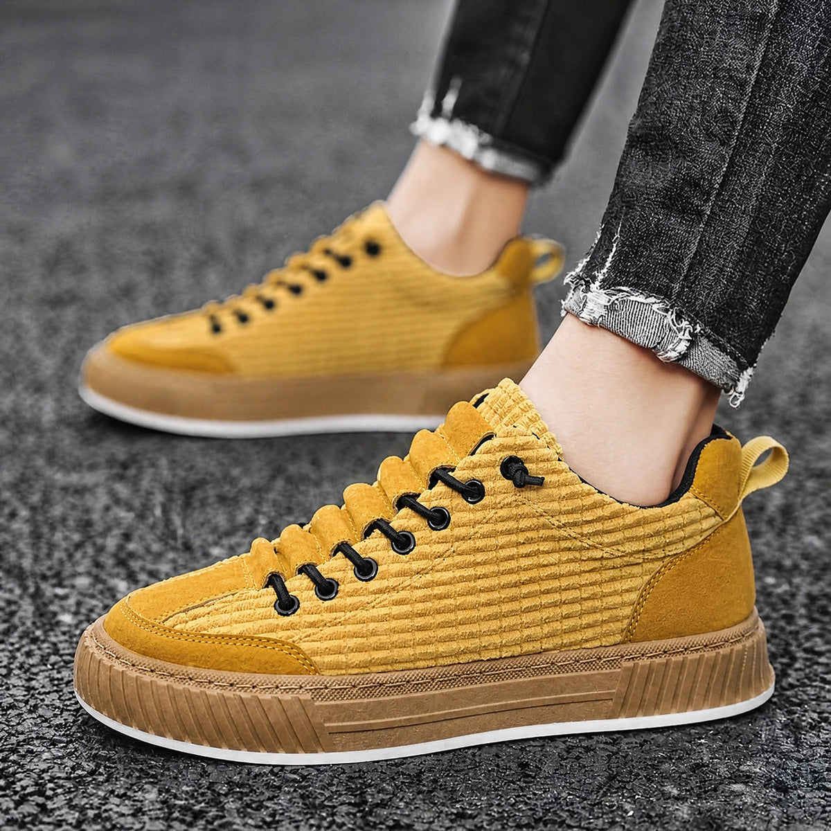 Jonas - Men's Orthopedic Quilted Low-Top Lace-Up Sneakers - Sneakers - Yellow - Parker&Brooks