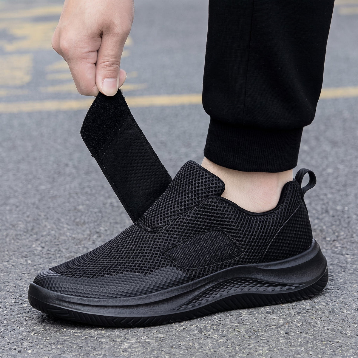 Jonas - Men's Orthopedic Wide Fit Sneakers with Adjustable Velcro Strap - Sneakers - Black - Parker&Brooks