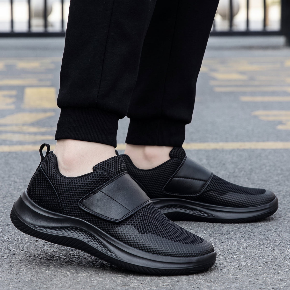 Jonas - Men's Orthopedic Wide Fit Sneakers with Adjustable Velcro Strap - Sneakers - Black - Parker&Brooks