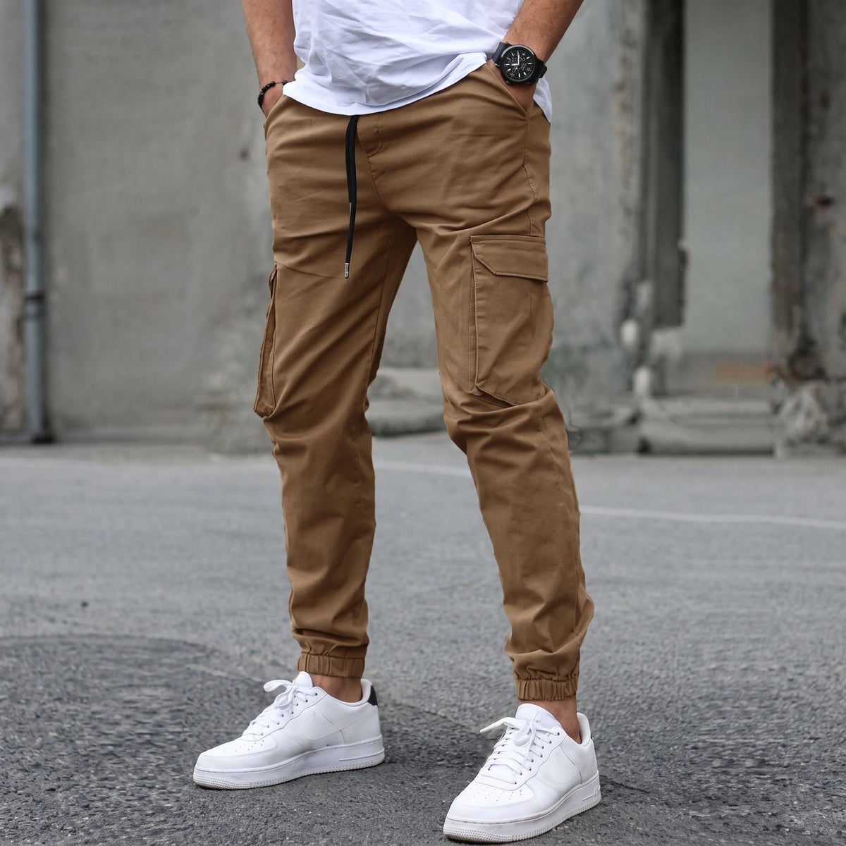 Lionel - Men's Slim Fit Cargo Joggers with Drawstring Waist - Joggers - Dark Brown - Parker&Brooks