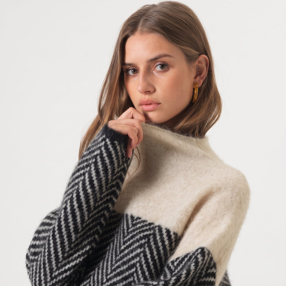 Molly - Women's Chevron Turtleneck Sweater with Colorblock Funnel - Sweaters - Beige - Parker&Brooks