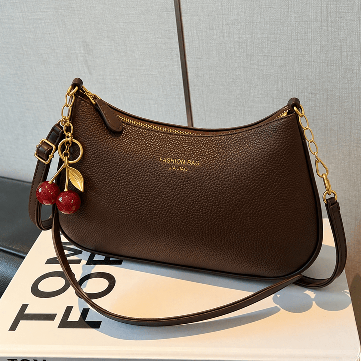 Olivia - Women's Structured Chain Strap Shoulder Bag with Cherry Charm Detail - Shoulder Bags - White - Sarvento