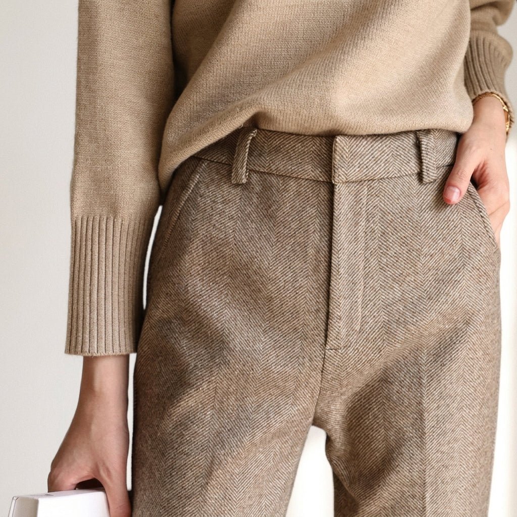 Sophie – Women’s Herringbone Straight Leg Tailored Trousers with Slanted Pockets - Trousers - Brown - Sarvento