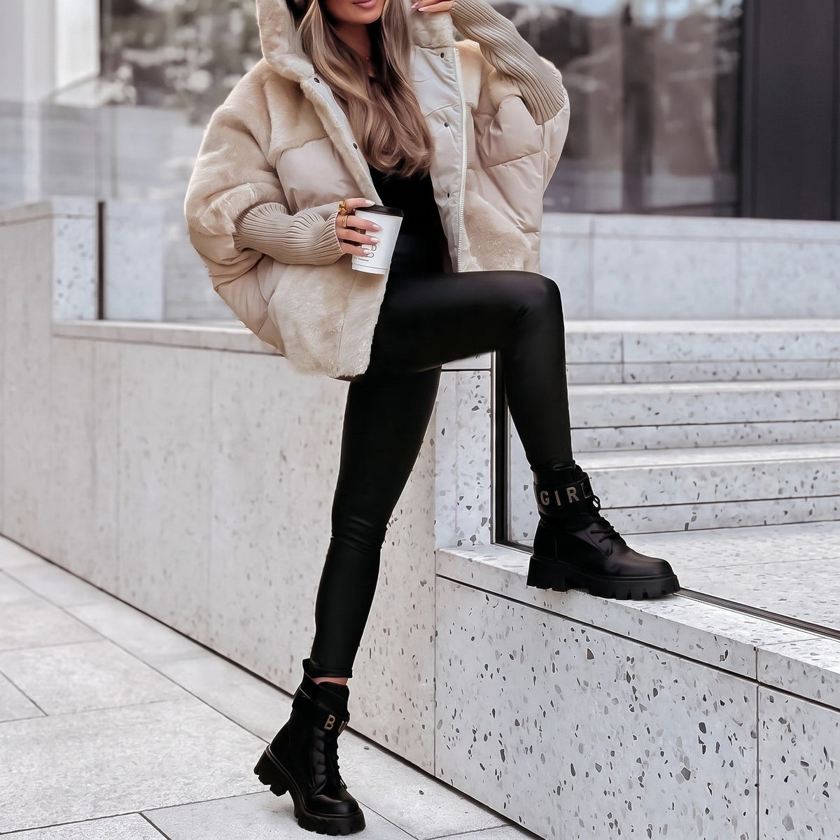 Sophie - Women's Hooded Puffer Jacket with Faux Fur Trim and Zip Closure - Puffer Jacket - Brown - Sarvento
