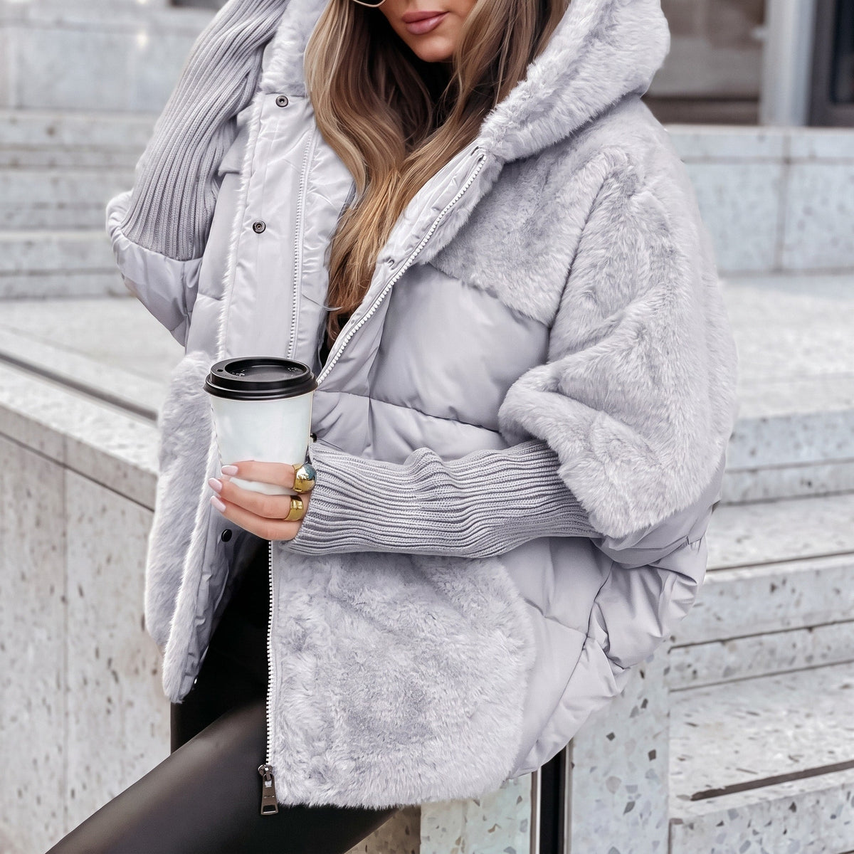 Sophie - Women's Hooded Puffer Jacket with Faux Fur Trim and Zip Closure - Puffer Jacket - Black - Sarvento