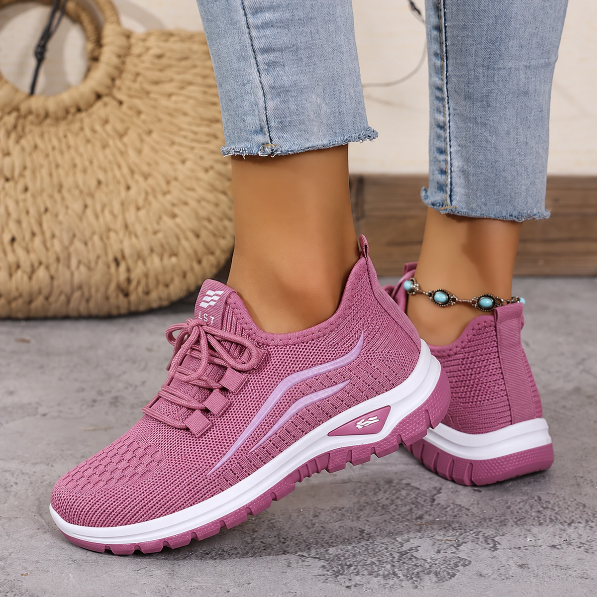 Alice - Women's Orthopedic Lace-Up Sneakers with Cushioned Sole