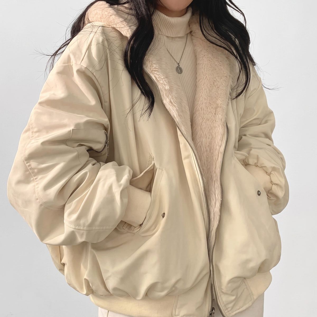 Caitlin - Women's Hooded Puffer Jacket with Zip Closure - Puffer Jacket - Beige - Parker&Brooks