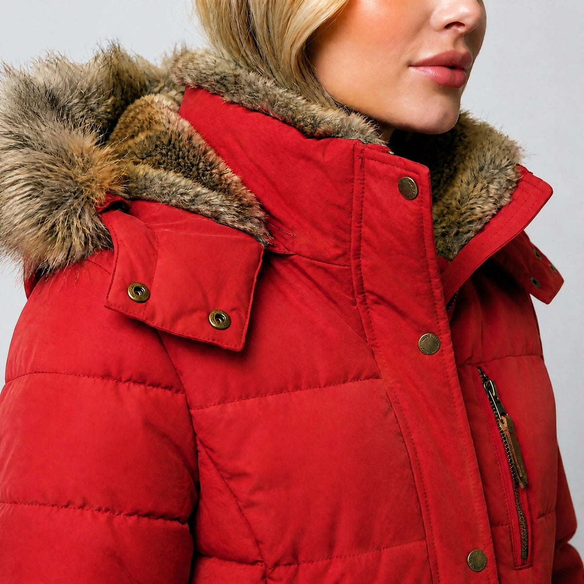 Chloe - Women's Hooded Puffer Jacket with Faux Fur Trim and Zip Pockets - Coats & Jackets - Red - Sarvento
