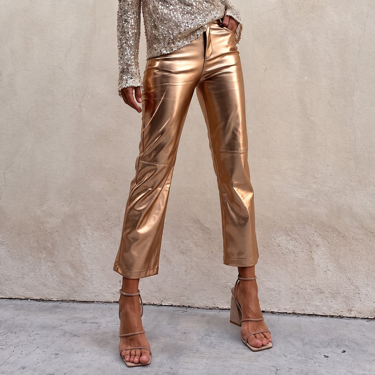 Harper – Women’s High-Rise Straight Leg Pants with Pockets - Trousers - Gold - Sarvento