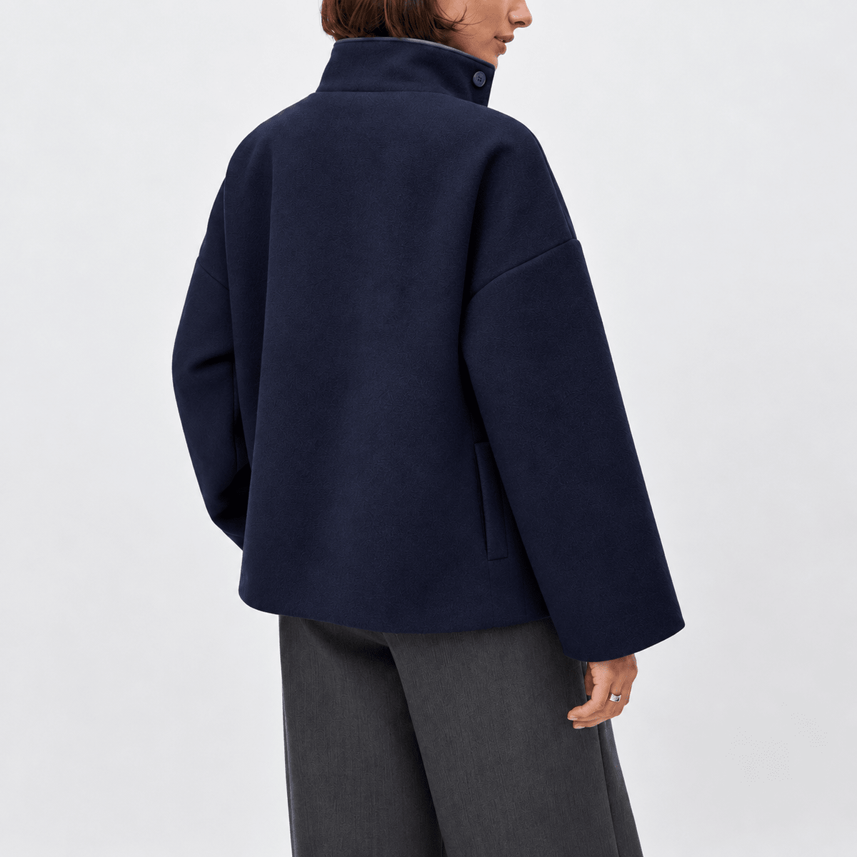 Harriet – Women’s Oversized Wide Collar Double-Breasted Cropped Jacket - Pea Coats - Navy - Sarvento