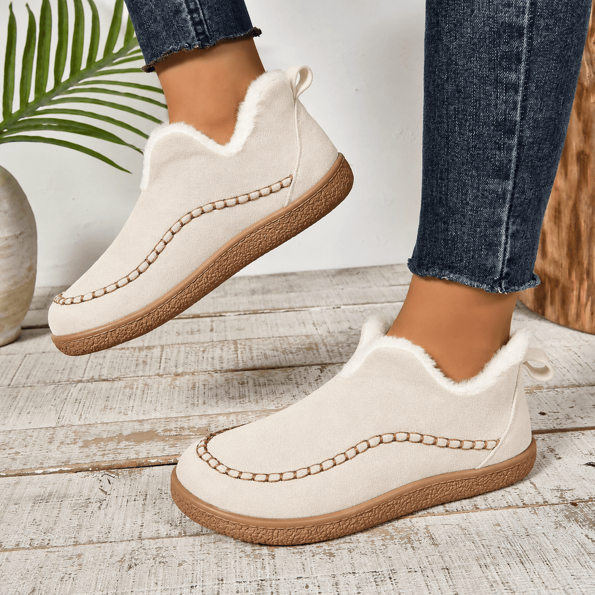 Hazel – Women’s Orthopaedic Faux Fur Lined Stitched Trim Moccasin Slippers - Slippers - Beige - Sarvento