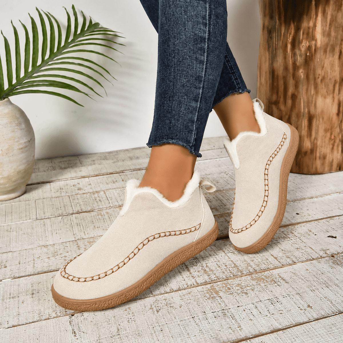 Hazel – Women’s Orthopaedic Faux Fur Lined Stitched Trim Moccasin Slippers - Slippers - Beige - Sarvento