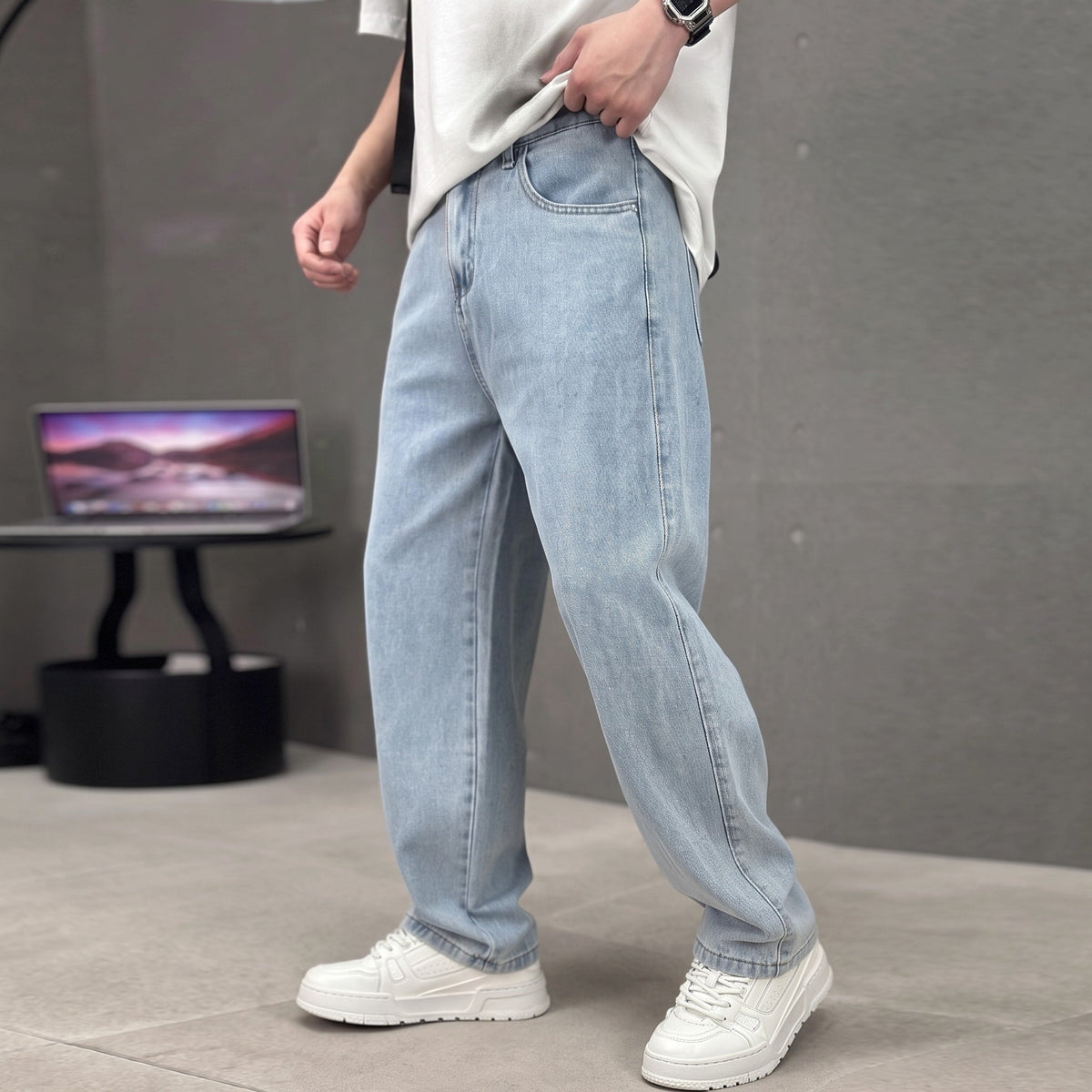 Hudson - Men's Loose Fit Straight Leg Washed Denim Jeans - Jeans - Light Blue - Sarvento