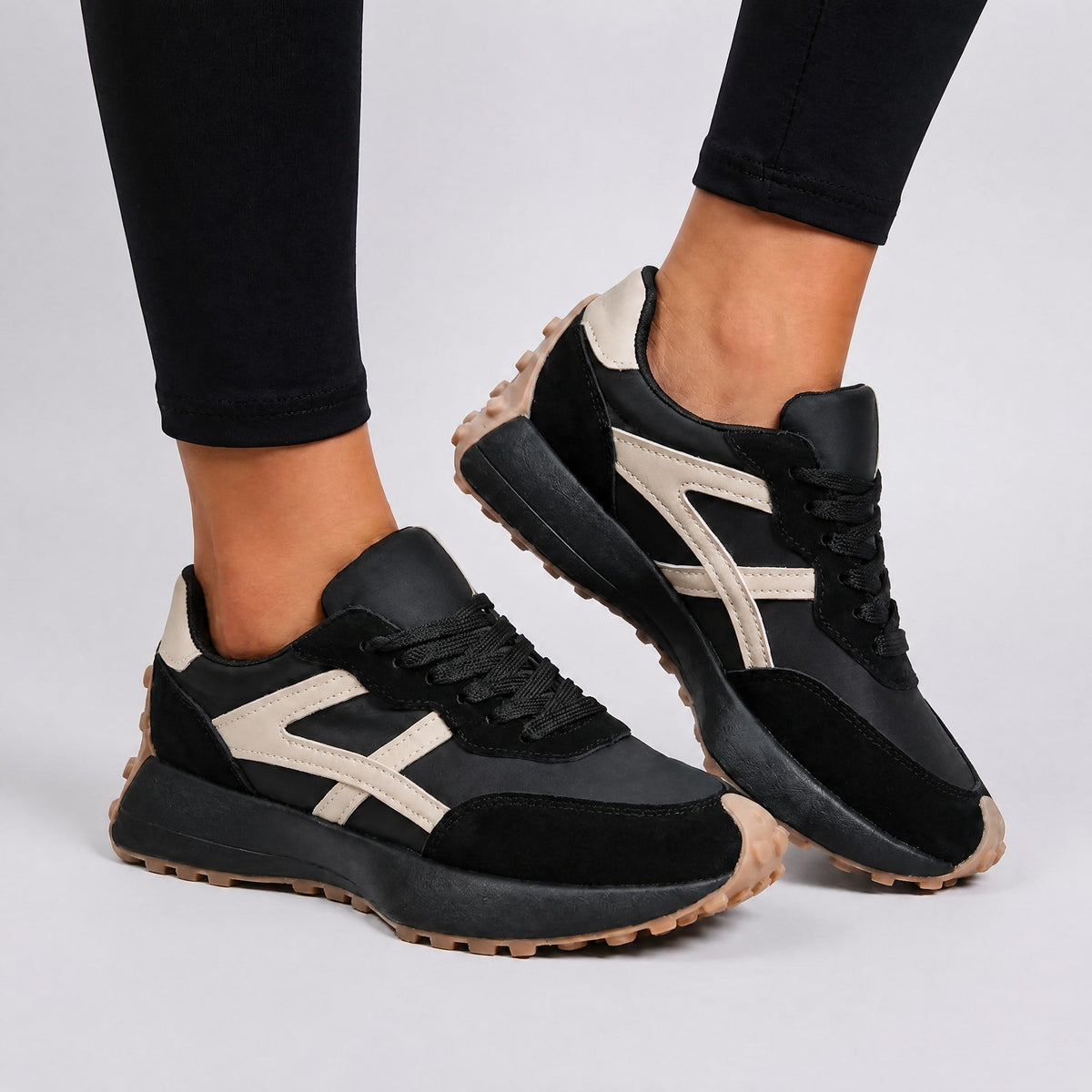 Isla - Women's Retro Chunky Lace-Up Sneakers with Contrast Panel - Sneakers - Beige - Sarvento