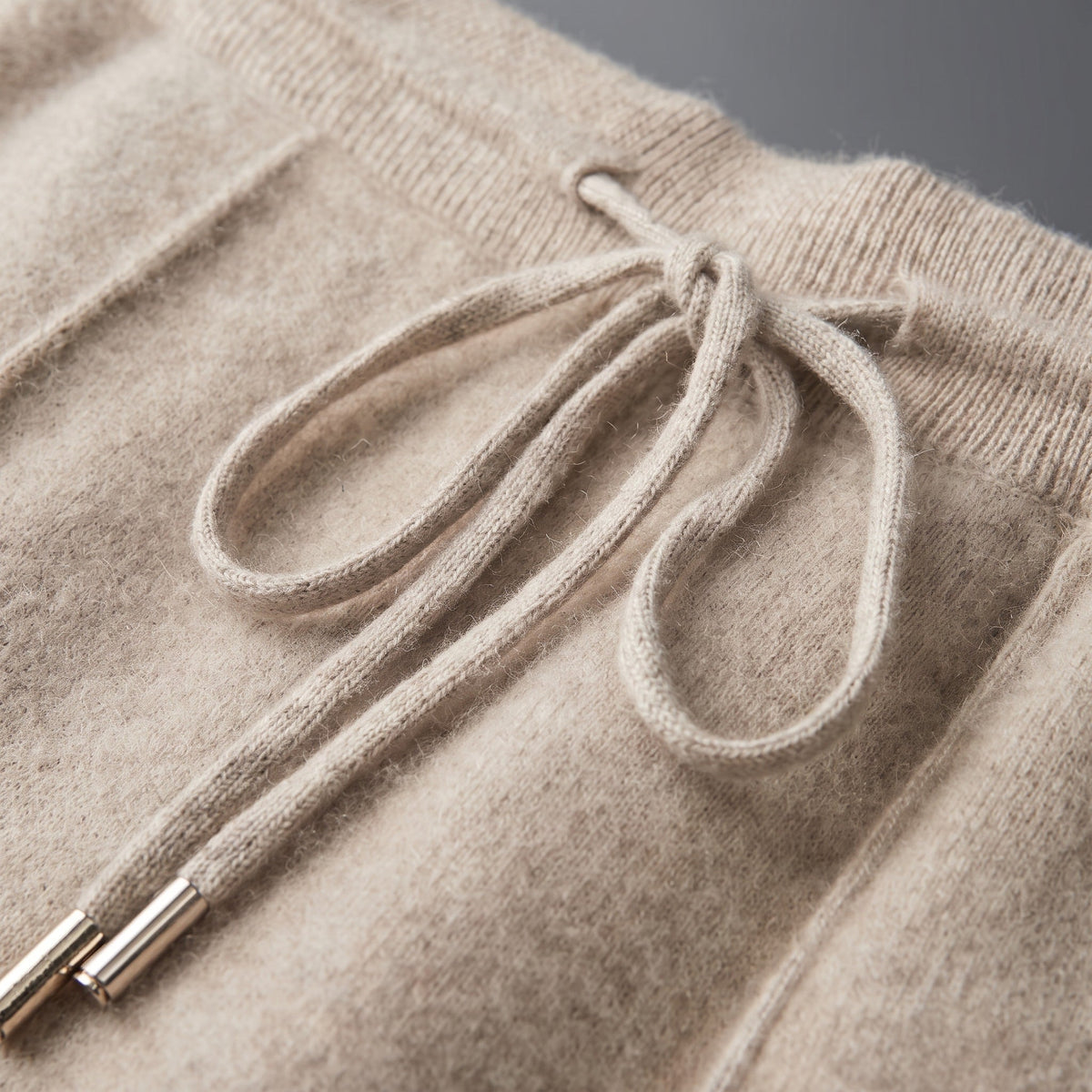 James - Men's Drawstring Jogger Sweatpants with Tapered Ankle Cuffs - Joggers - Beige - Sarvento