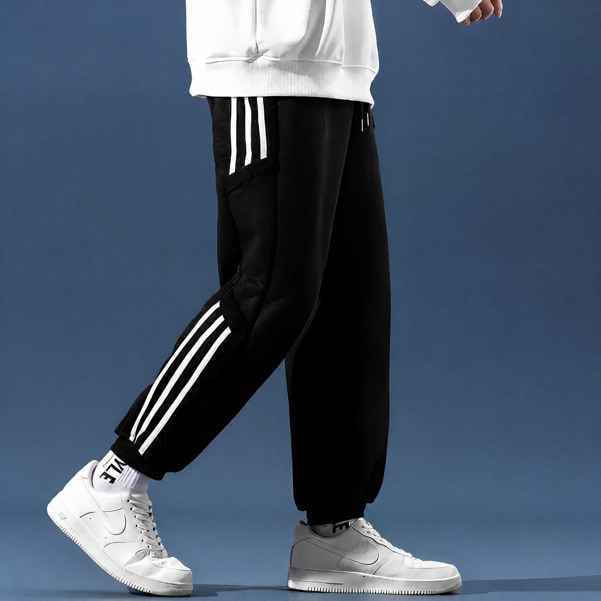 James - Men's Sherpa-Lined Striped Cargo Joggers with Elasticated Cuffs - Joggers - Black - Parker&Brooks