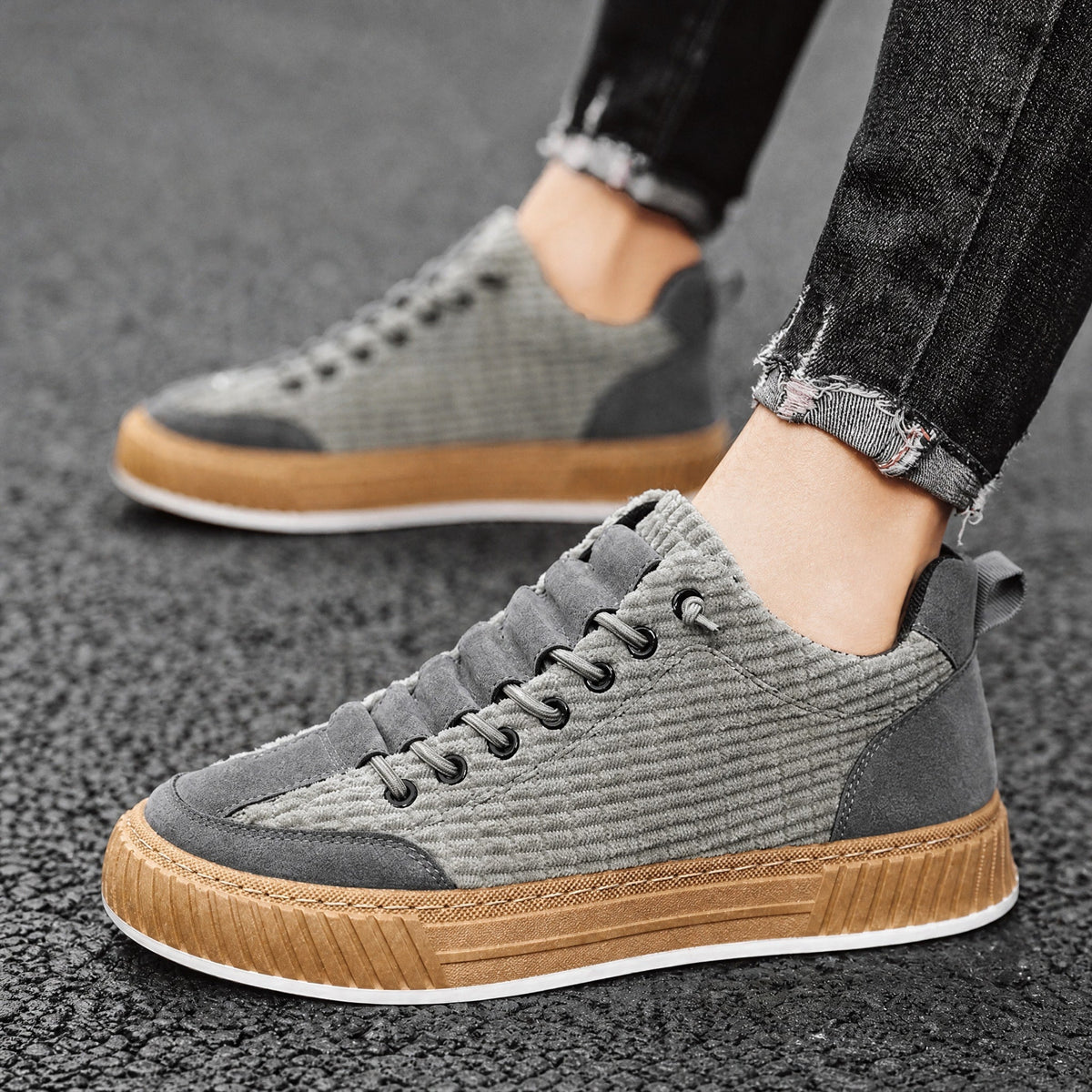 Jonas - Men's Orthopedic Quilted Low-Top Lace-Up Sneakers - Sneakers - Gray - Parker&Brooks