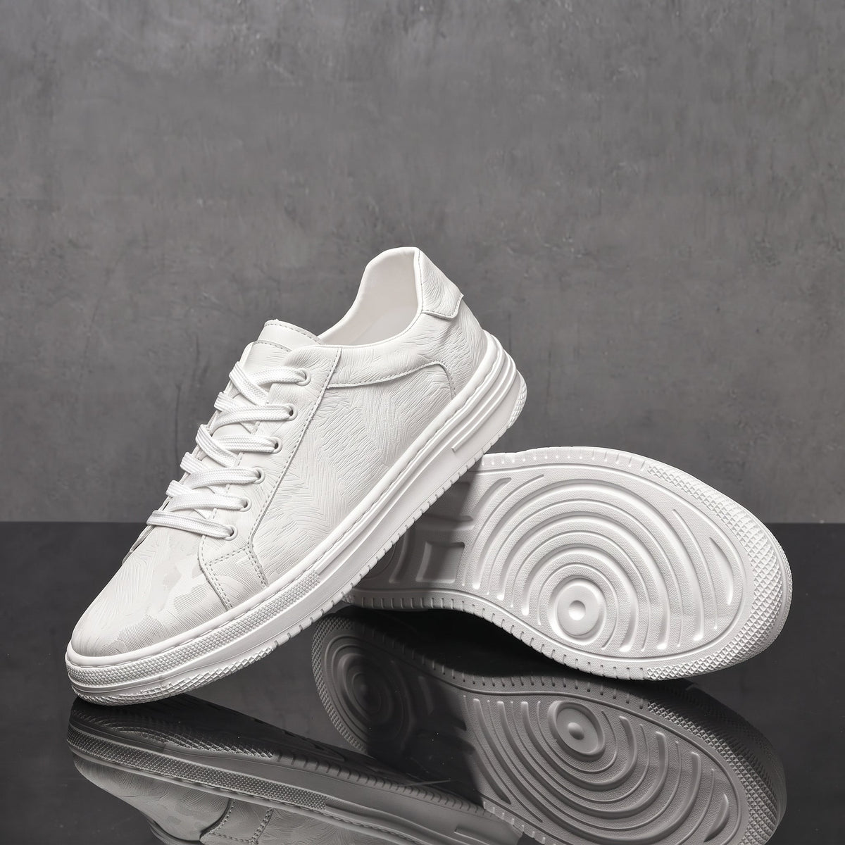 Jonas - Men's Textured Low-Top Lace-Up Sneakers - Sneakers - White - Parker&Brooks