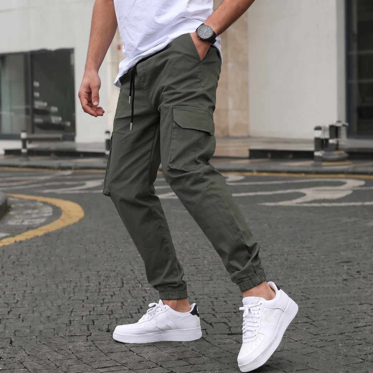 Lionel - Men's Slim Fit Cargo Joggers with Drawstring Waist - Joggers - Green - Parker&Brooks