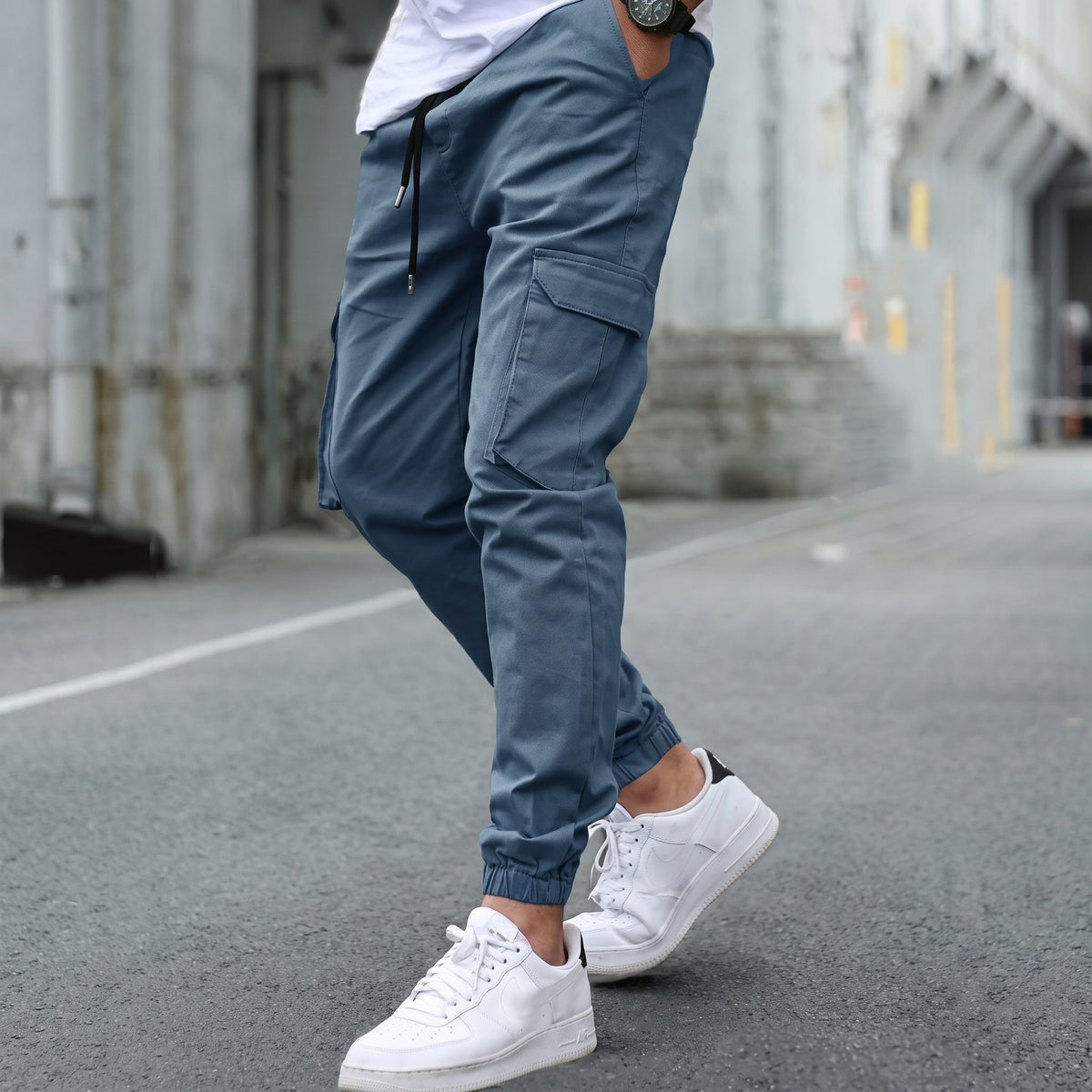 Lionel - Men's Slim Fit Cargo Joggers with Drawstring Waist - Joggers - Blue - Parker&Brooks