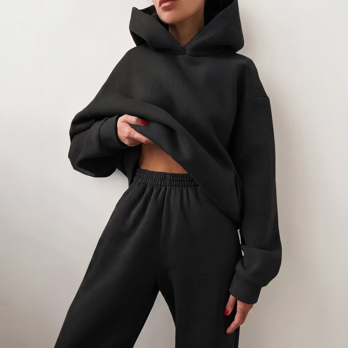 Lola - Women's Oversized Hooded Sweatshirt and Jogger Set - Outfit Sets - Black - Parker&Brooks