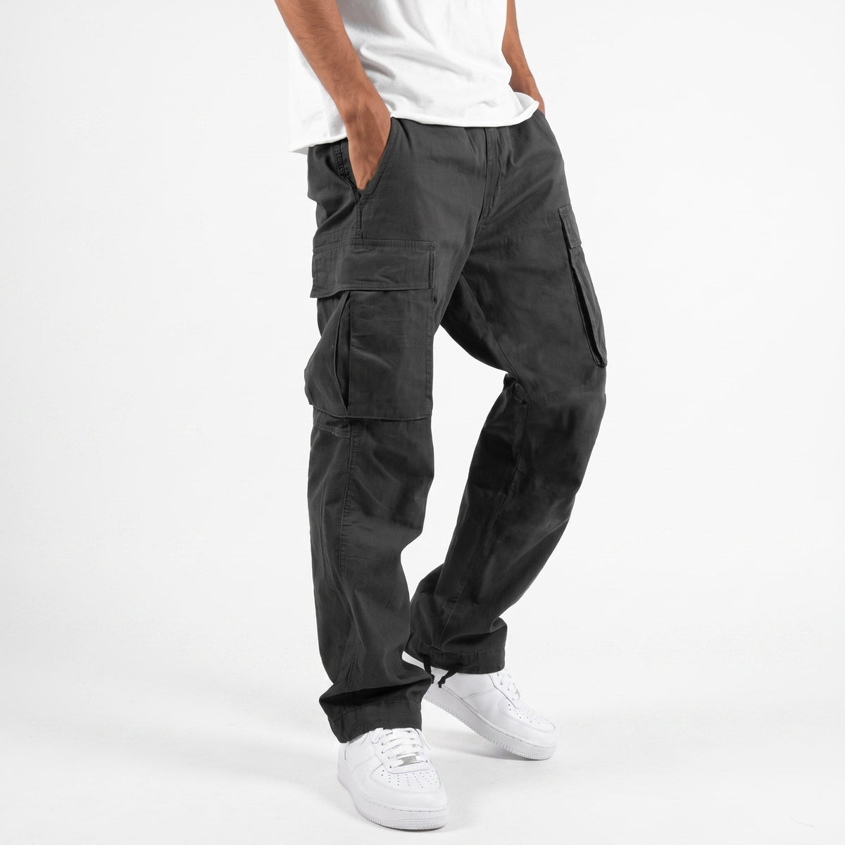 Marcus - Men's Cargo Trousers with Cuffed Hem - Cargo Pants - Black - Parker&Brooks