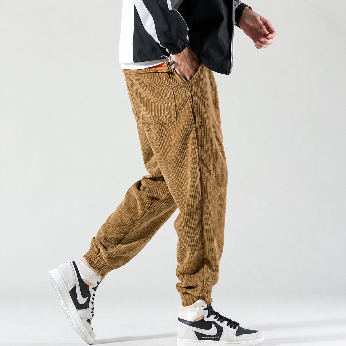 Marcus - Men's Corduroy Cargo Joggers with Drawstring Waist - Joggers - Khaki - Parker&Brooks