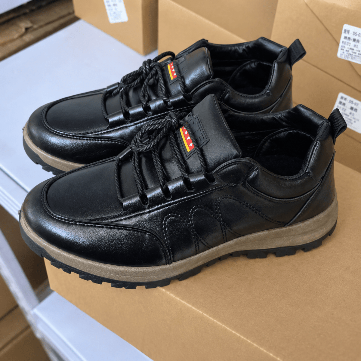 Marcus - Men's Orthopedic Lace-Up Leather Shoes with Lugged Sole - Sneakers - Black - Sarvento