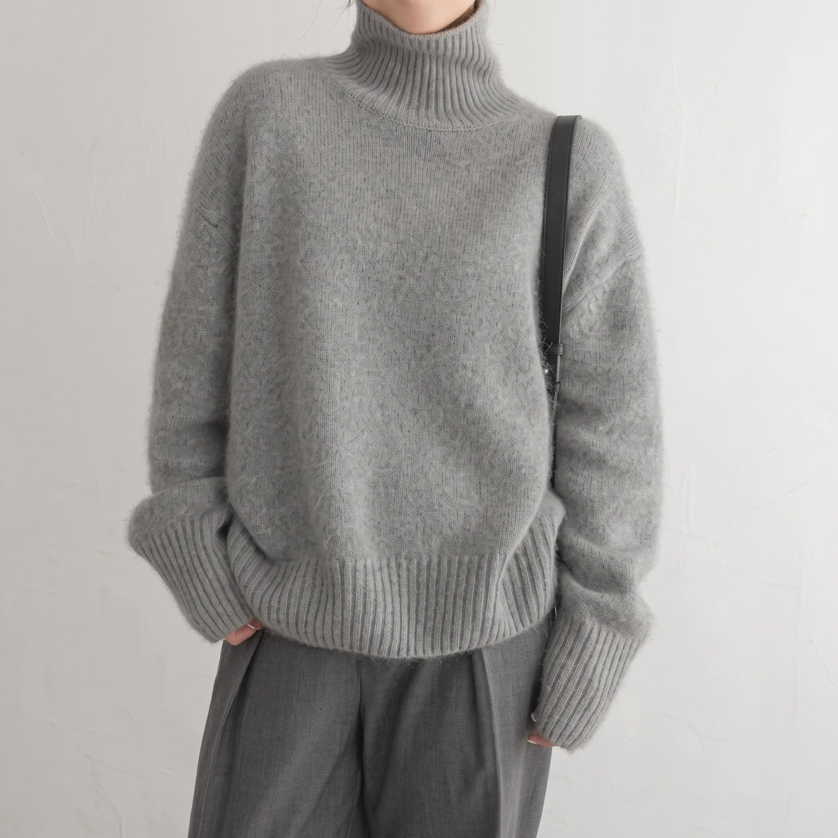 Matilda - Women's Turtleneck Oversized Ribbed Knit Sweater - Sweaters - Gray - Sarvento