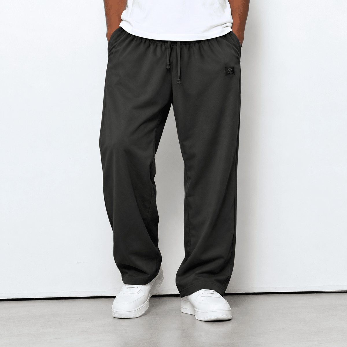 Noah - Men's Relaxed Fit Waffle Knit Sweatpants with Drawstring Waist - Joggers - Black - Sarvento