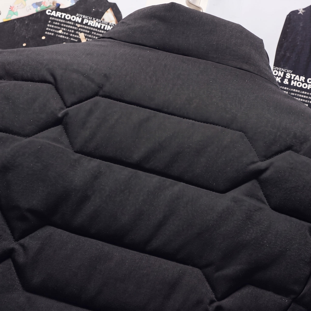 Oliver - Men's Quilted Puffer Jacket with Stand Collar and Zip Pockets - Puffer Jacket - Black - Sarvento