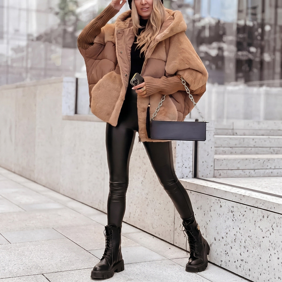 Sophie - Women's Hooded Puffer Jacket with Faux Fur Trim and Zip Closure - Puffer Jacket - Brown - Sarvento