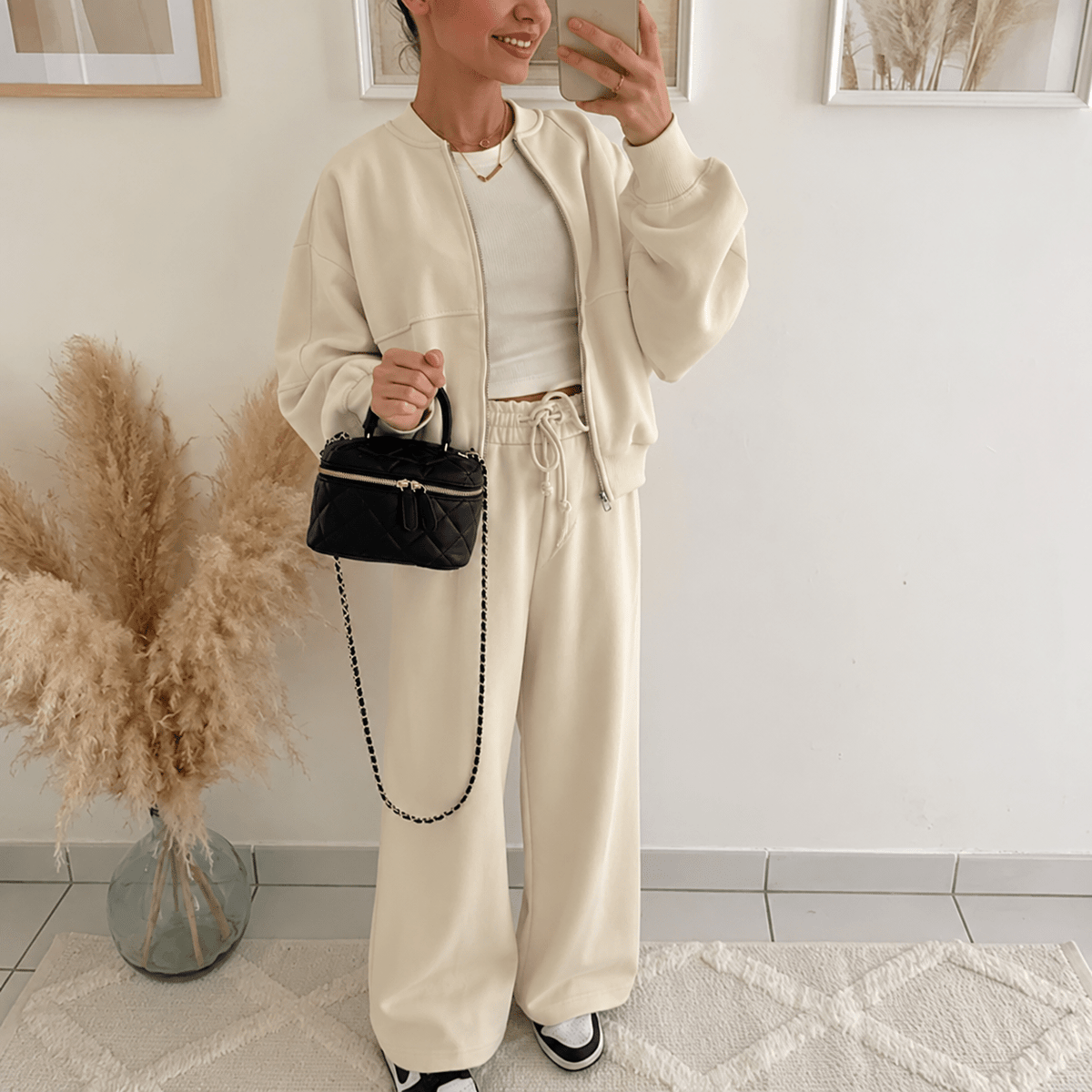 Sophie - Women's Relaxed Zip-Up Sweater Wide-Leg Jogger Tracksuit Set - Loungewear Sets - Beige - Sarvento