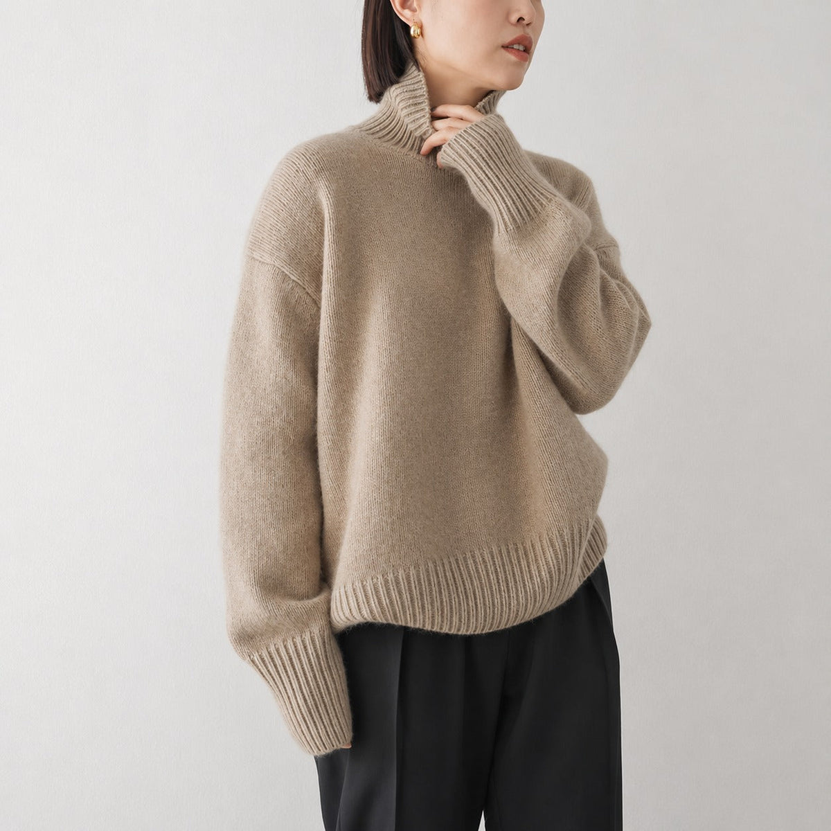 Sophie - Women's Turtleneck Oversized Knit Sweater with Ribbed Cuffs - Sweater - Khaki - Parker&Brooks
