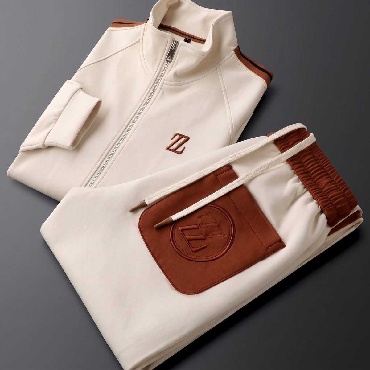 Zane - Men's Two-Piece Zip-Up Tracksuit Set with Contrast Stripes - Beige - Parker&Brooks